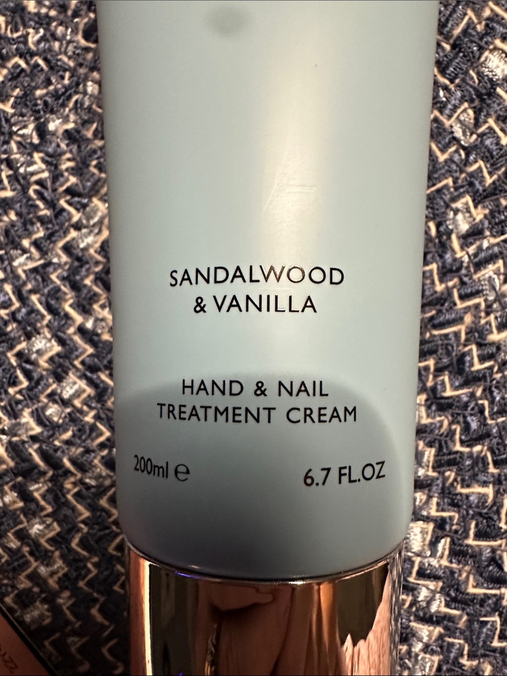 Sandalwood & Vanilla Hand & Nail Treatment Cream – Light Sage
